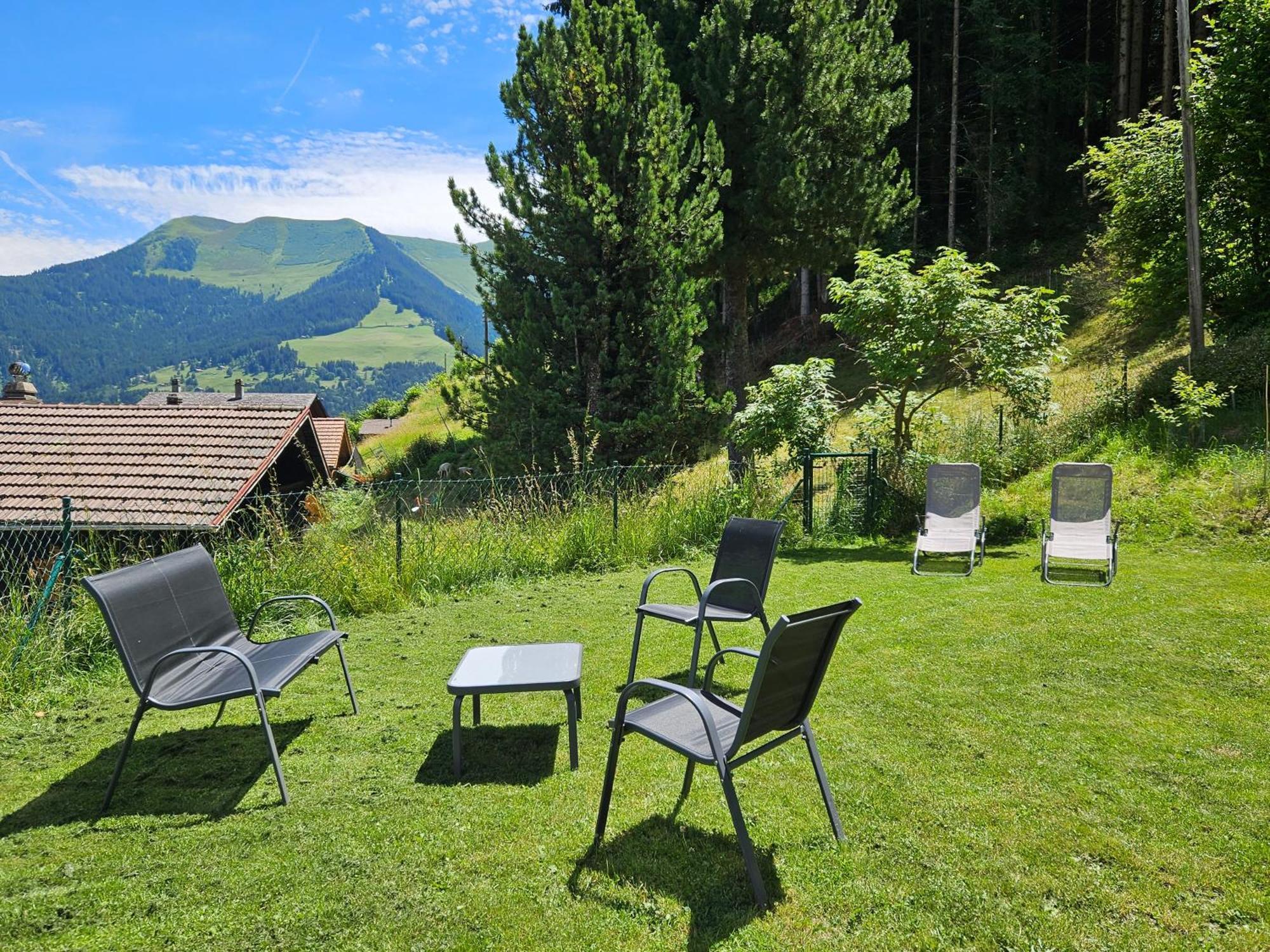 Sweet & Cosy Chalet In The Heart Of The Swiss Alps Troistorrents 外观 照片