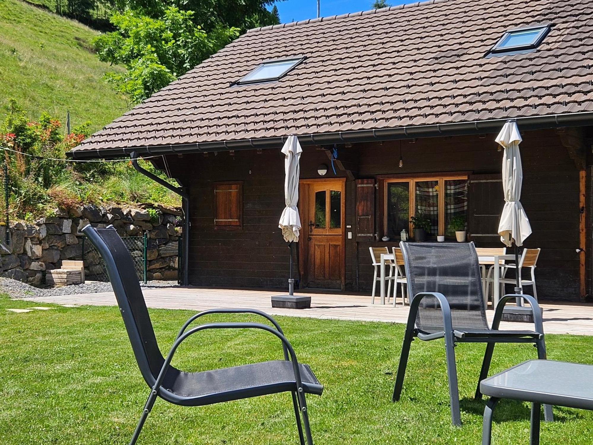 Sweet & Cosy Chalet In The Heart Of The Swiss Alps Troistorrents 外观 照片