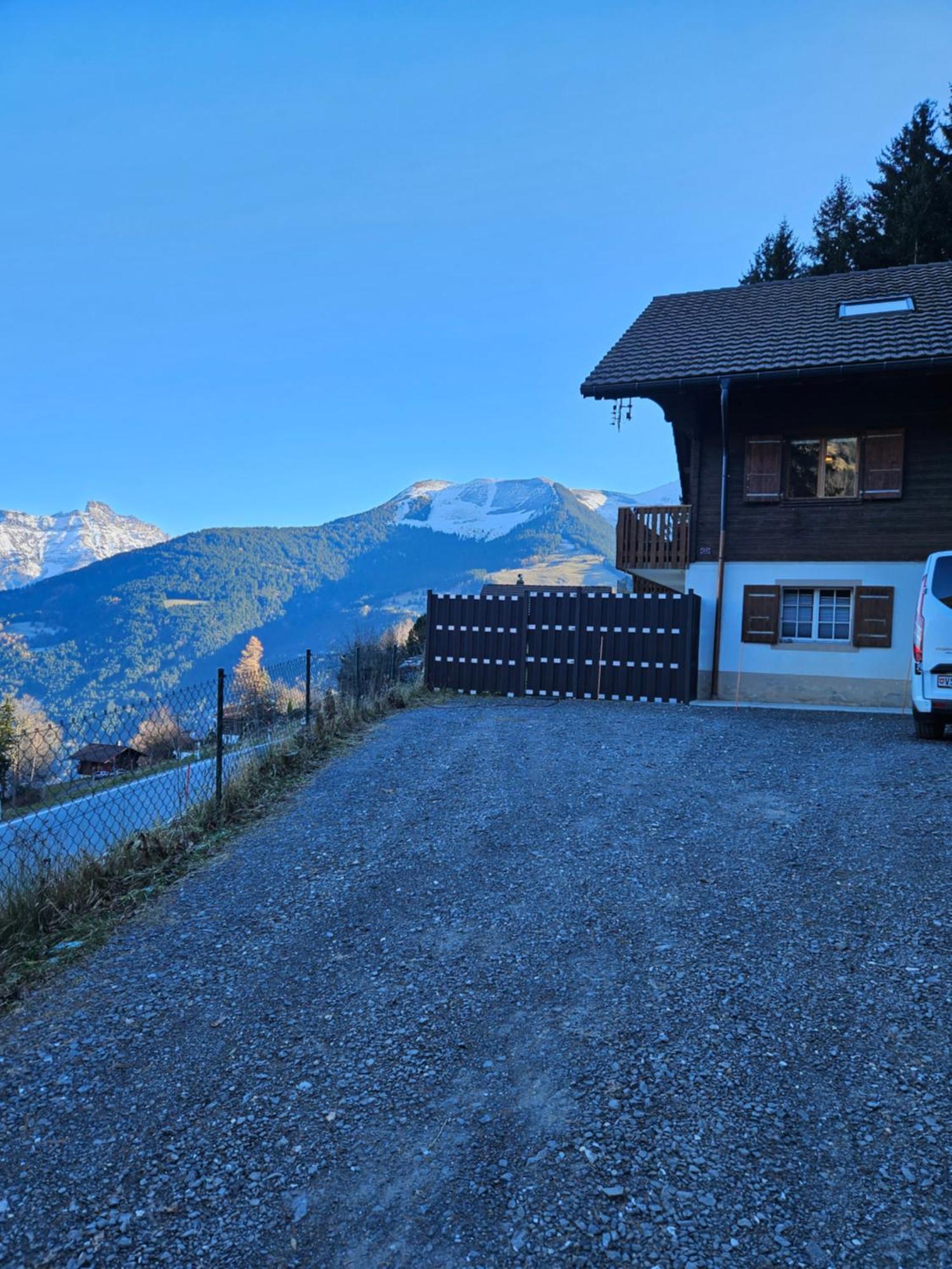 Sweet & Cosy Chalet In The Heart Of The Swiss Alps Troistorrents 外观 照片